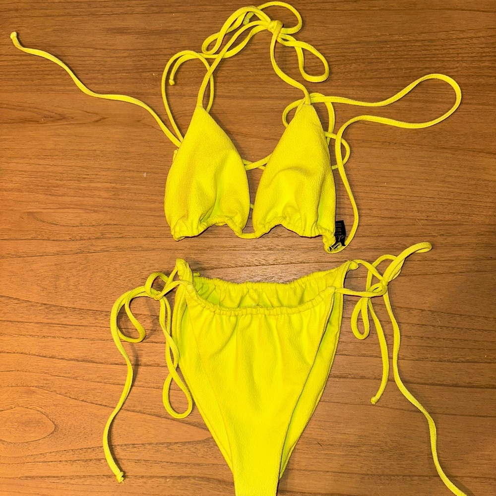 SAME Los Angeles Neon Yellow String Bikini